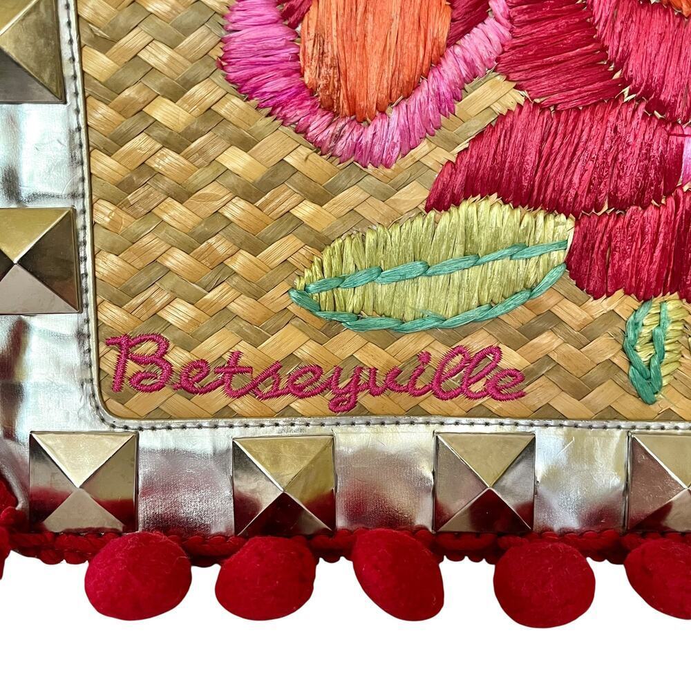 Betsey Johnson Betseyville Playa de Betsey Studded Straw Pom-Pom Clutch Bag - Picture 11 of 11